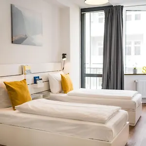 Fantastic 2 Bedroom Appartement Berlijn