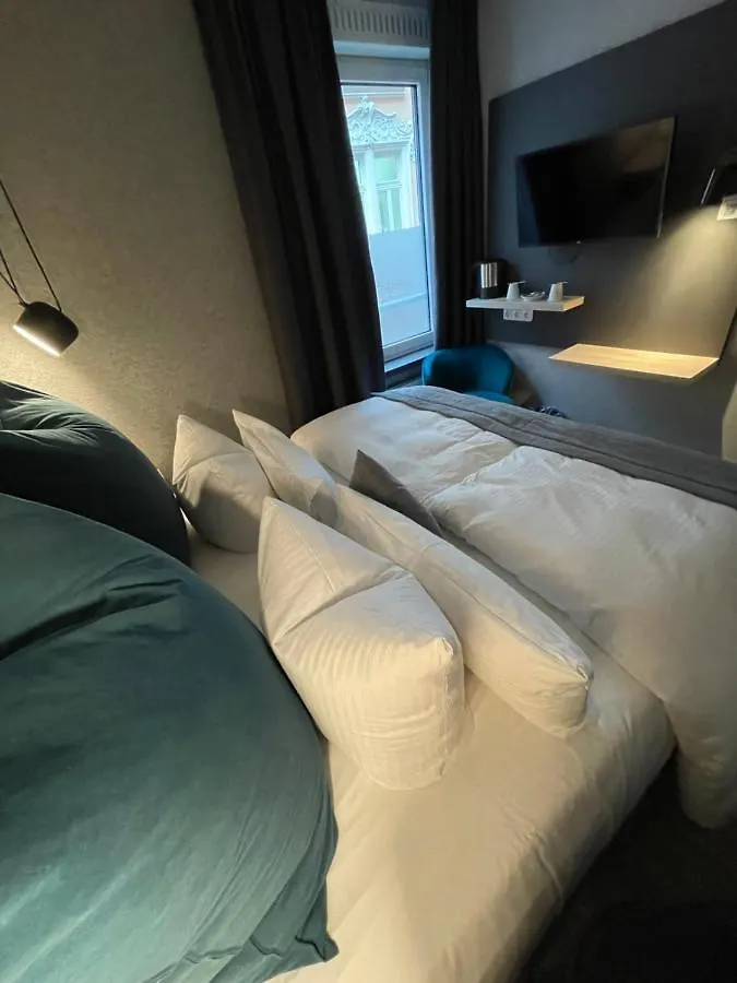 Hotel Falkenturm Munich